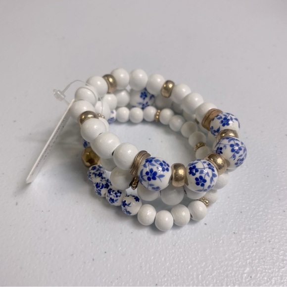 Chic Beaded Bracelet Set - White, Blue, Gold - Picture 1 of 4
